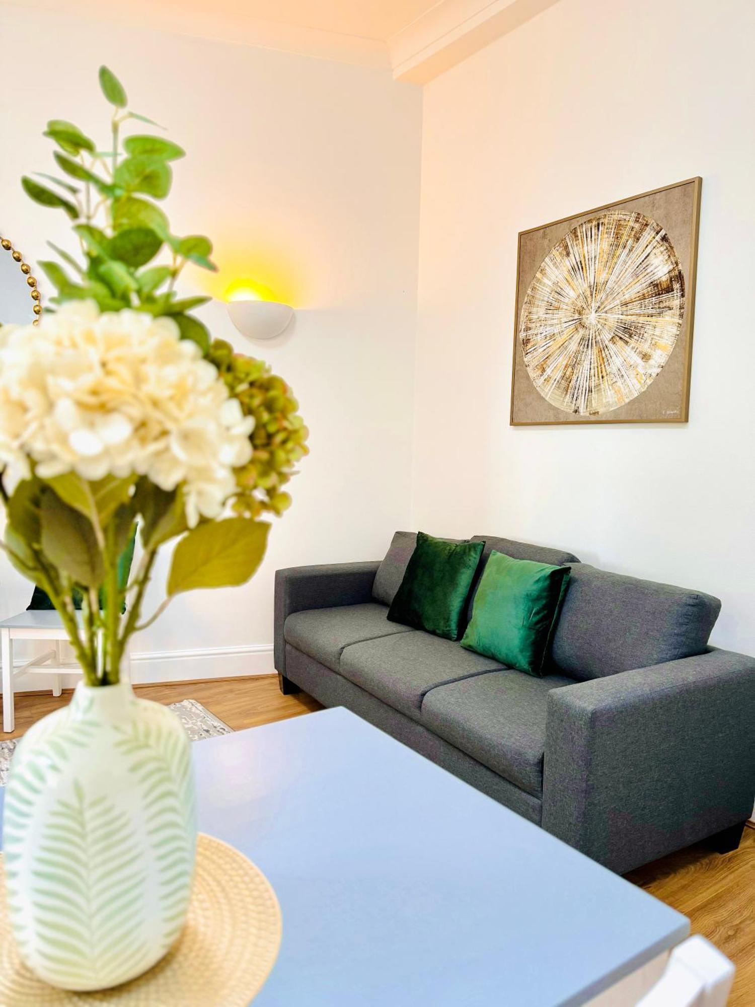 Beautiful 2Bedroom Flat In London St John מראה חיצוני תמונה