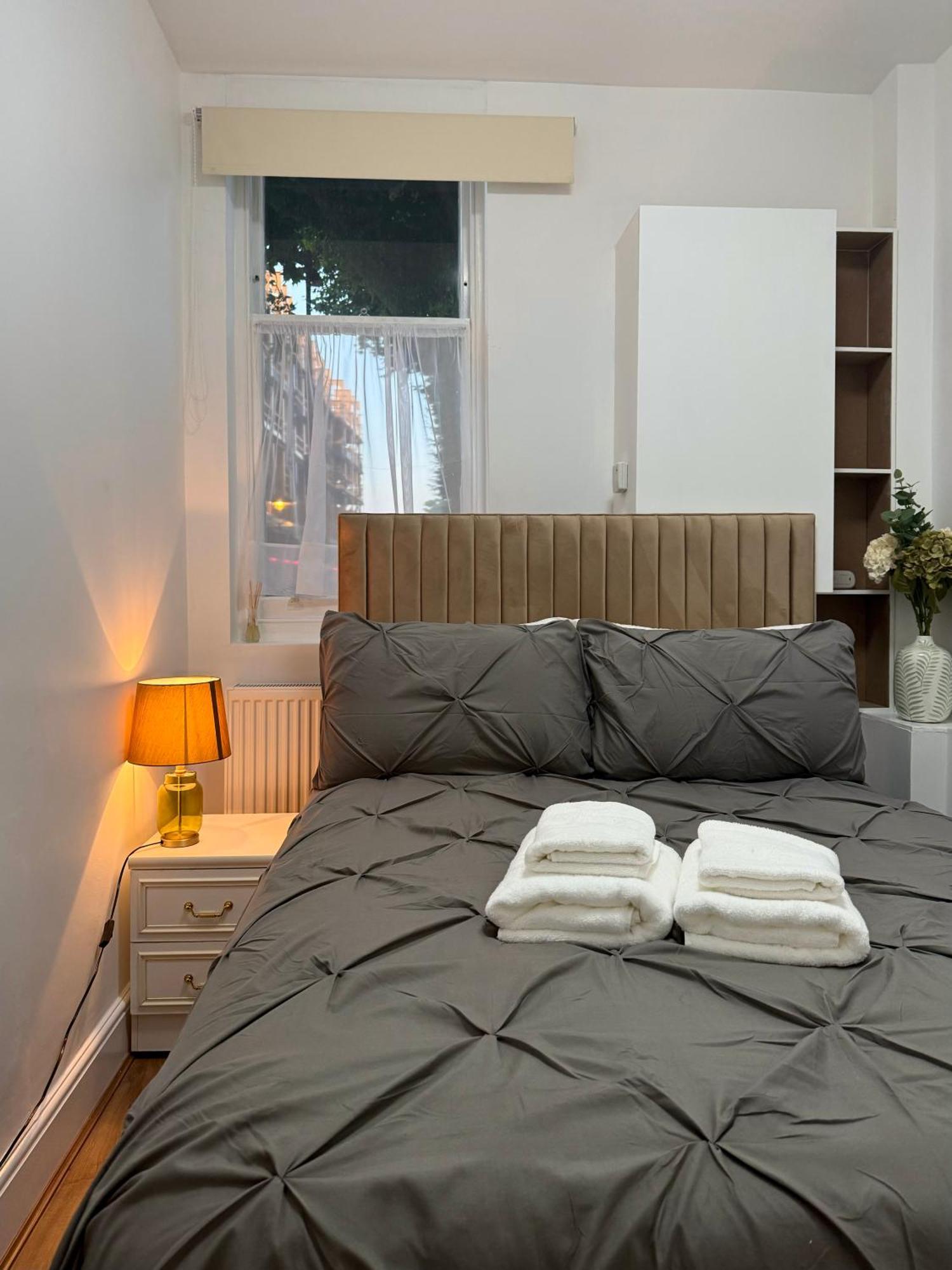 Beautiful 2Bedroom Flat In London St John מראה חיצוני תמונה